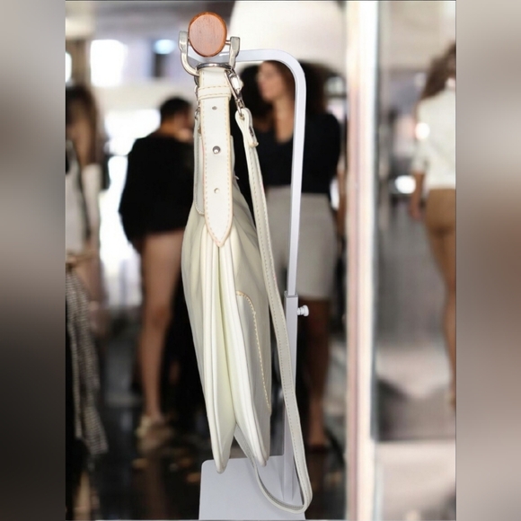 Vintage White Prada Leather Cleo Women's Bag - Picture 4 of 13